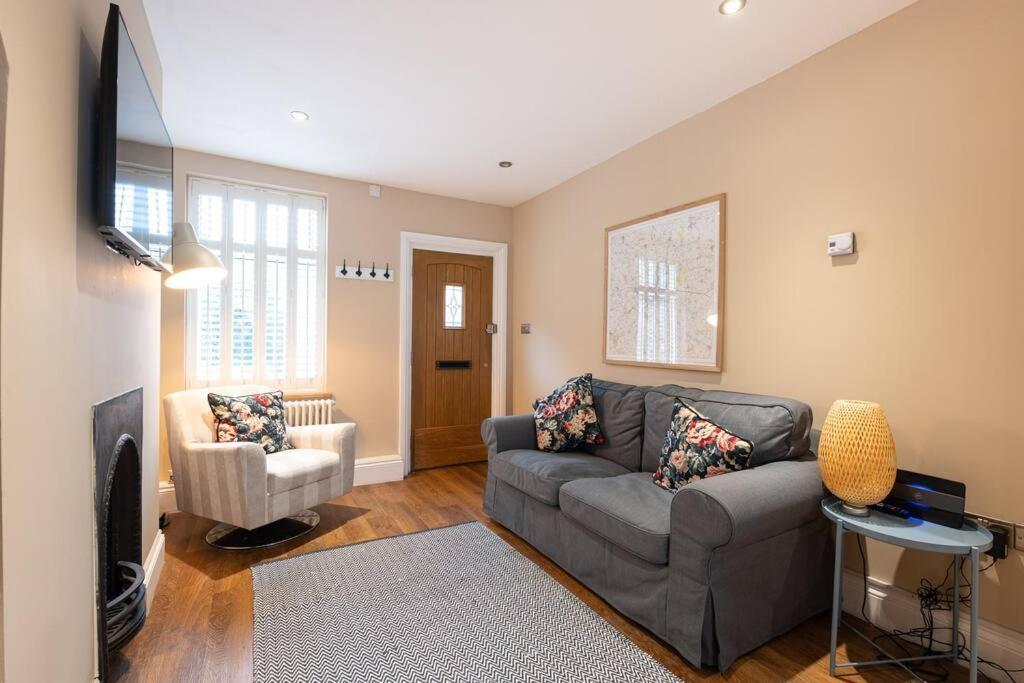 Besford Square, Shrewsbury Town Villa Екстериор снимка